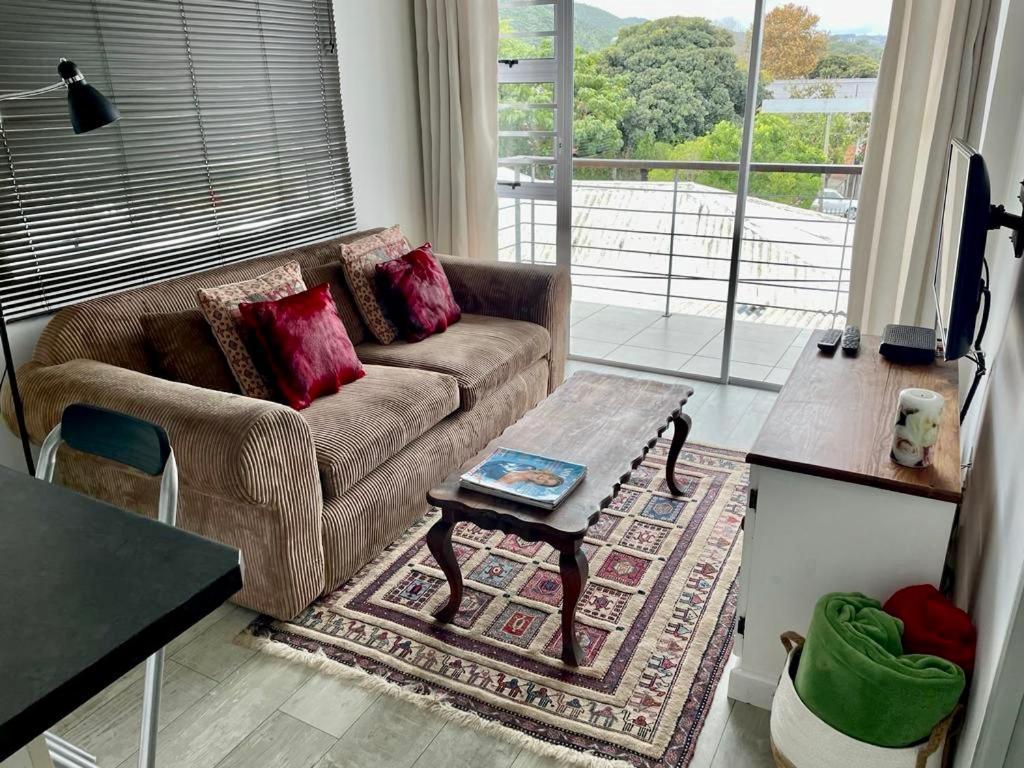 Perfect Knysna Getaway - Little Nest Studio Apartment Luaran gambar
