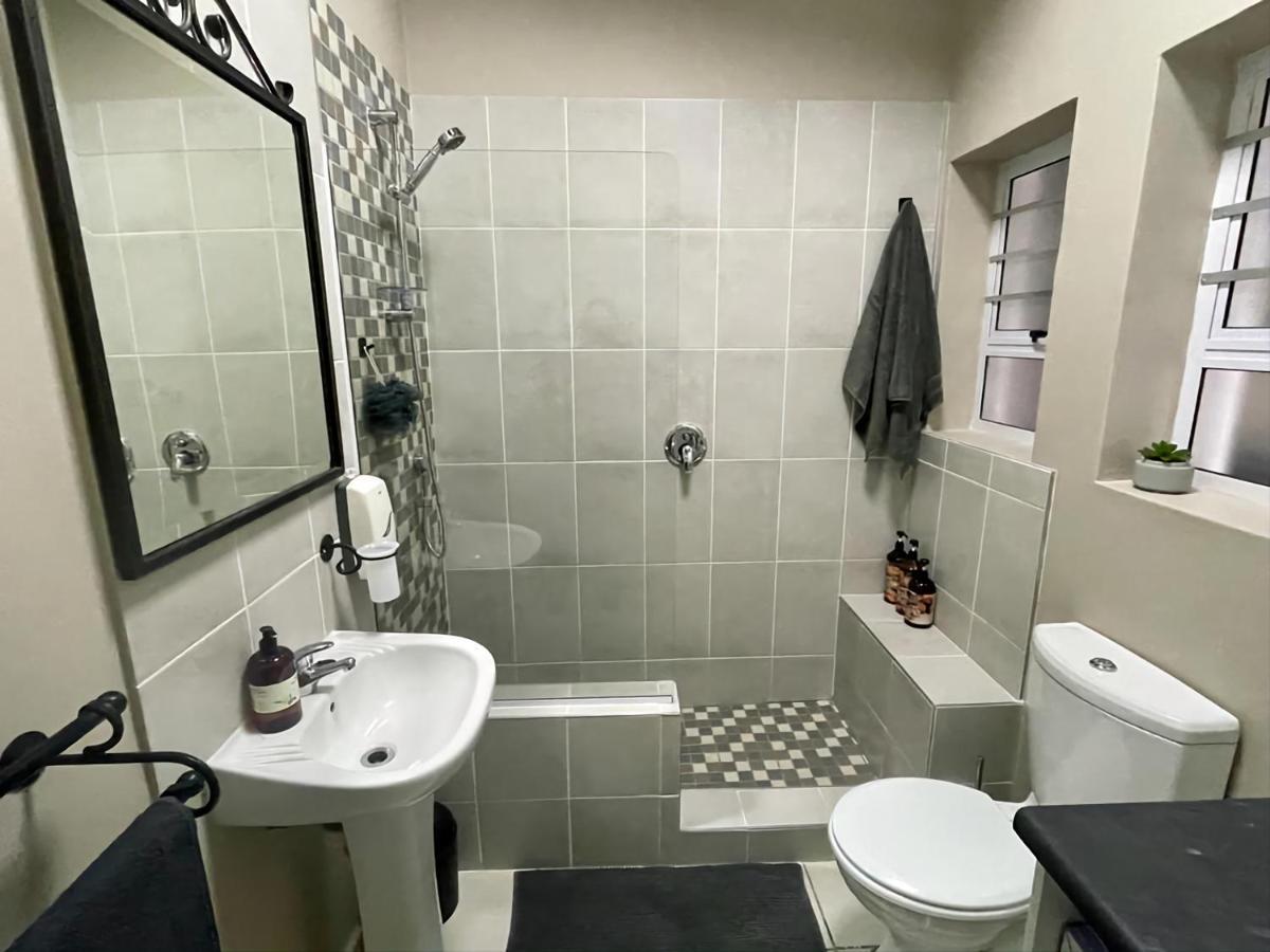 Perfect Knysna Getaway - Little Nest Studio Apartment Luaran gambar