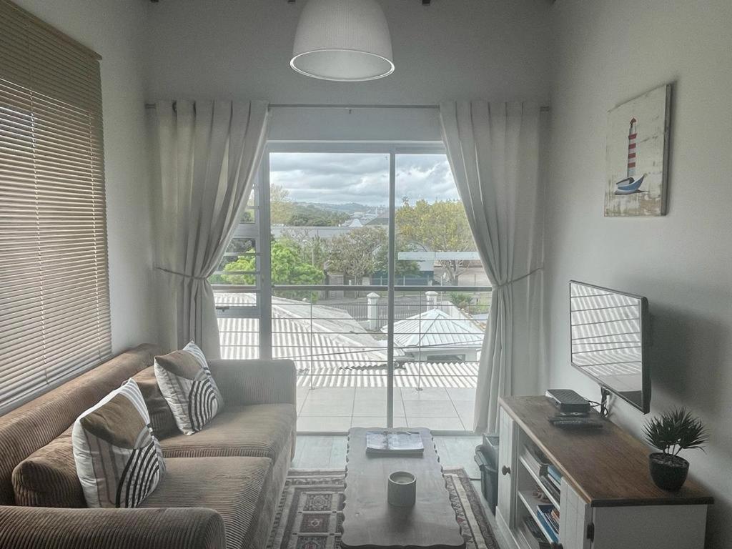 Perfect Knysna Getaway - Little Nest Studio Apartment Luaran gambar